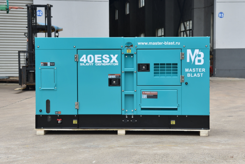 Дизельный генератор (ДГУ) MASTER BLAST 40ESX в кожухе в Новосибирске фото 2